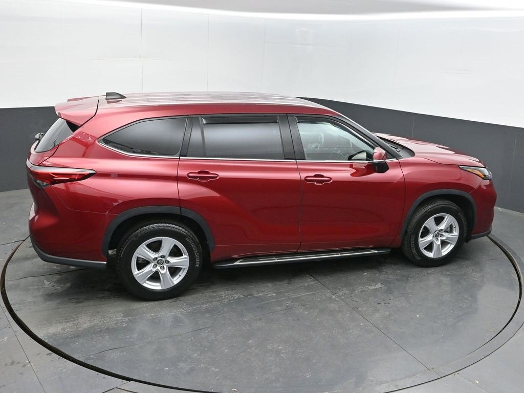 2022 Toyota Highlander LE