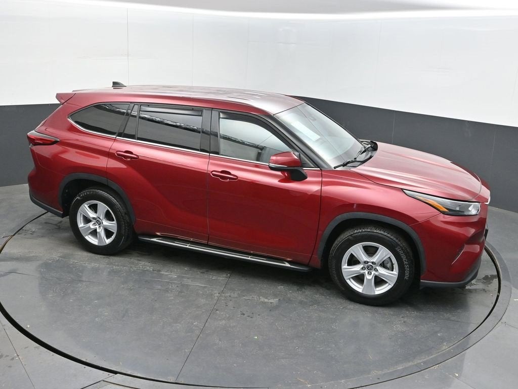 2022 Toyota Highlander LE