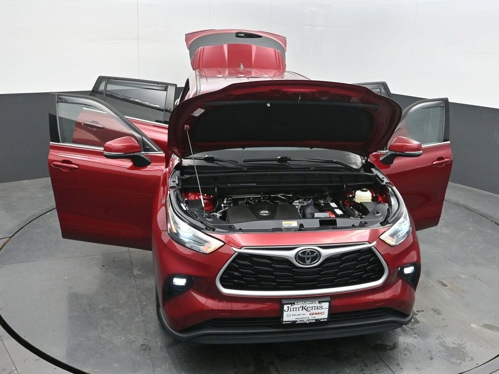 2022 Toyota Highlander LE