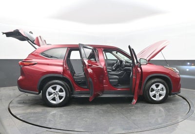 2022 Toyota Highlander LE