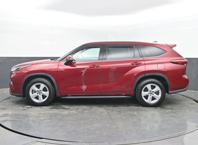 2022 Toyota Highlander LE