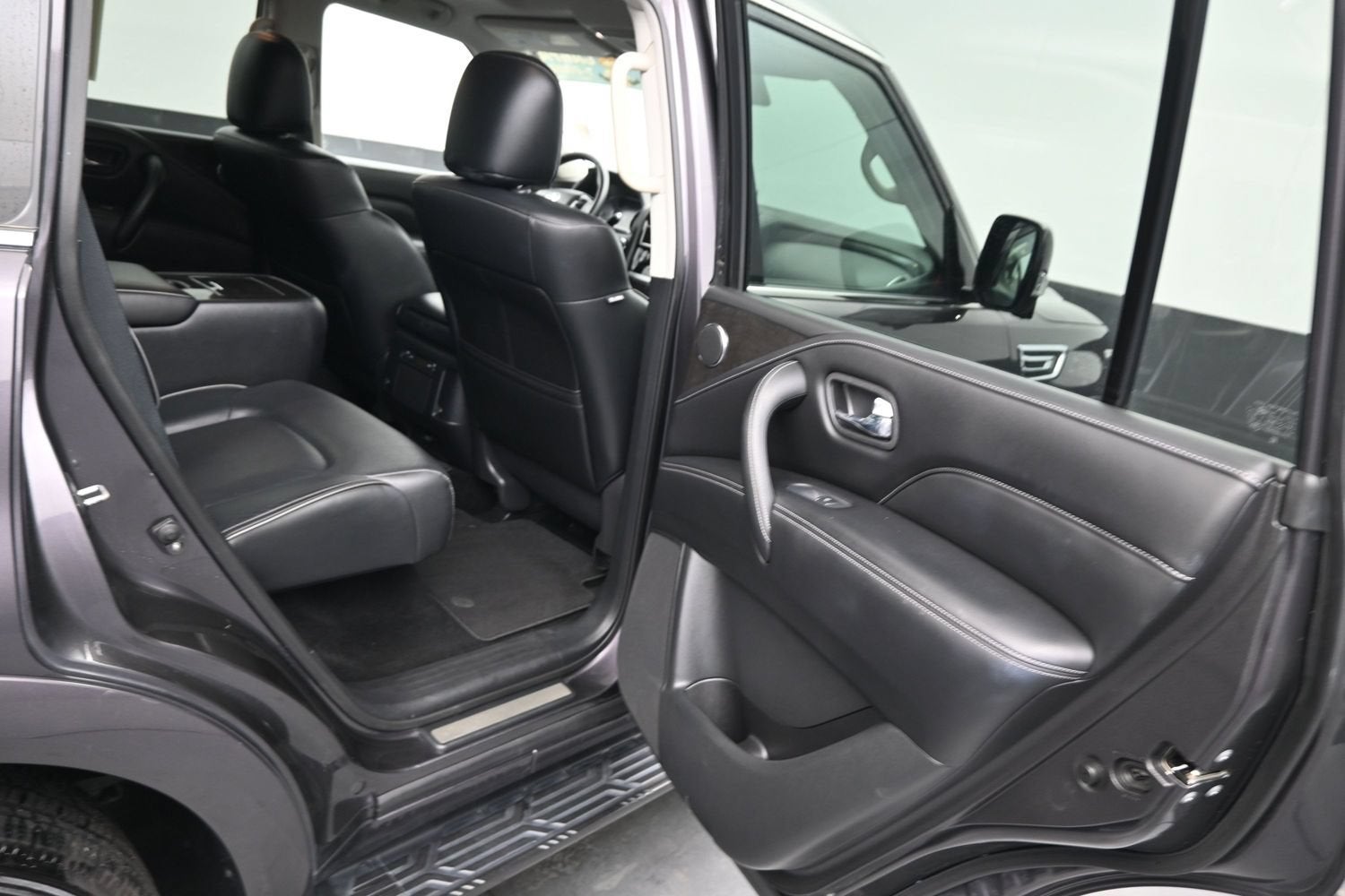 2024 INFINITI QX80 LUXE AWD