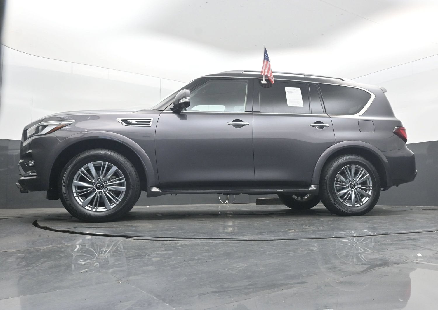 2024 INFINITI QX80 LUXE AWD