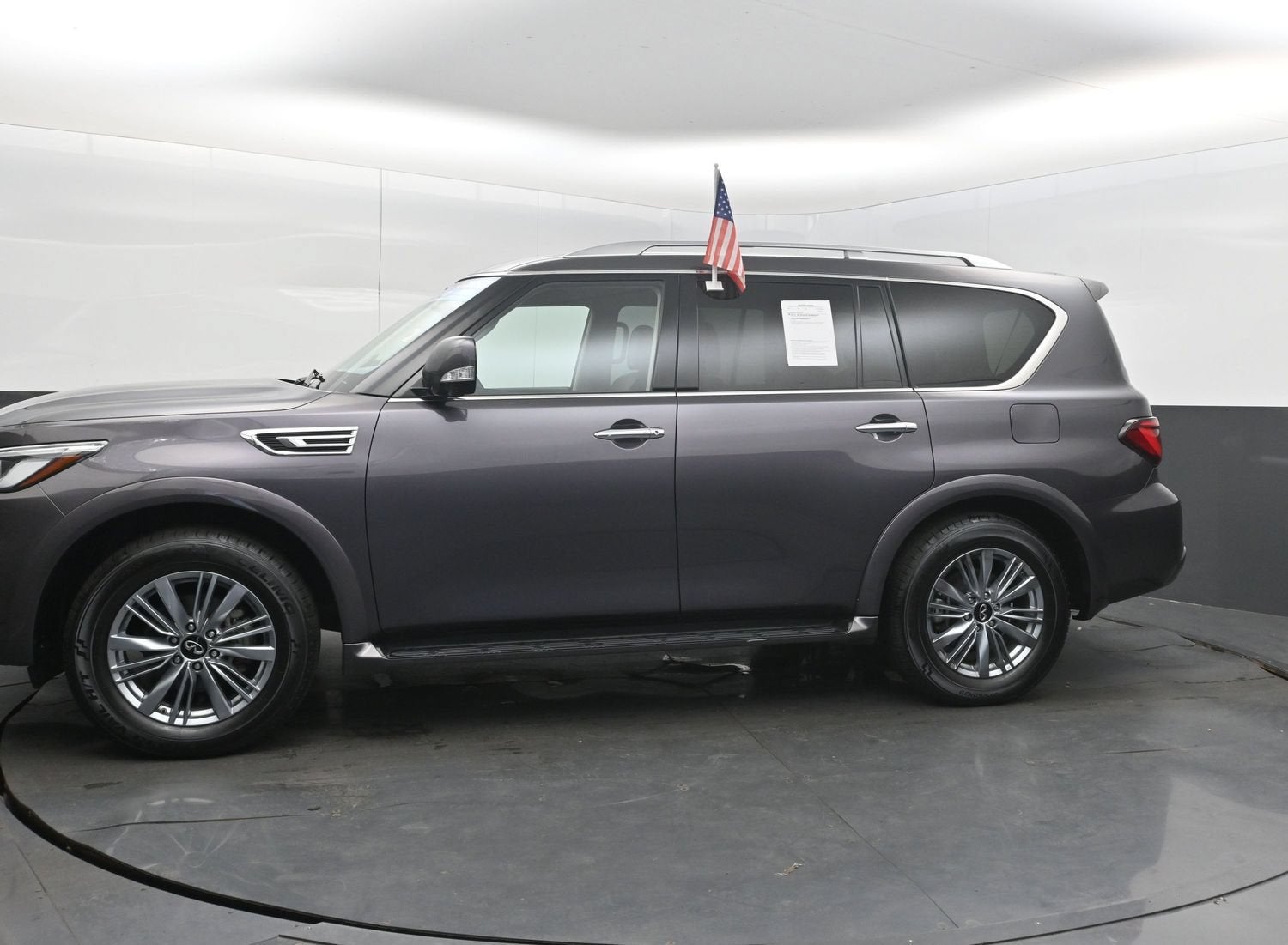 2024 INFINITI QX80 LUXE AWD