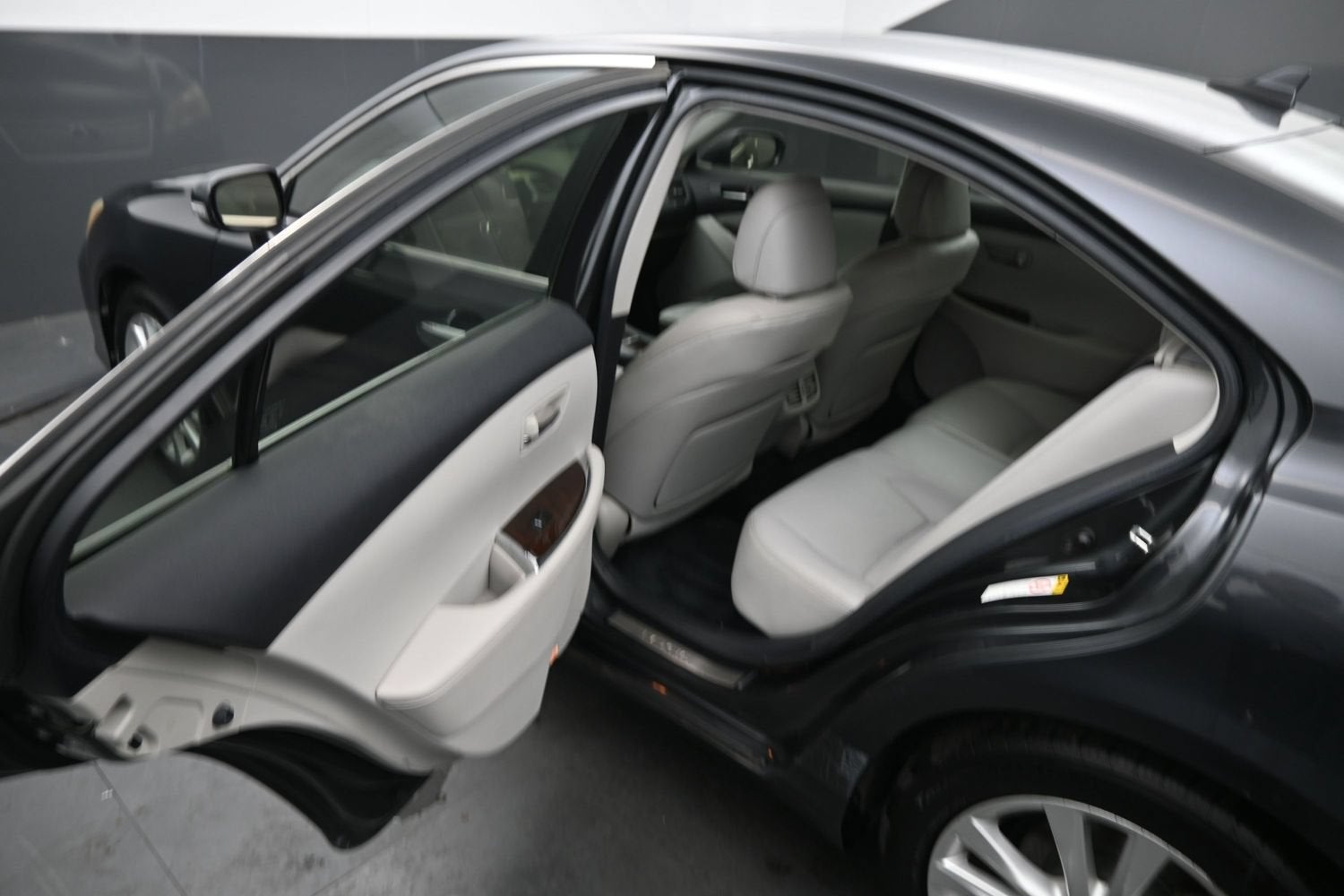 2011 Lexus ES 350 NA