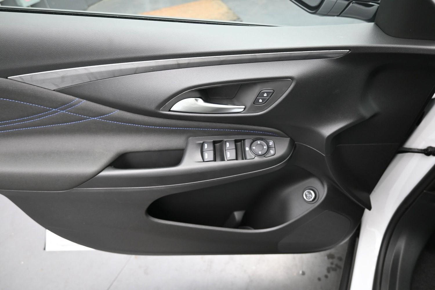 2026 Buick Envista Sport Touring - Photo 11
