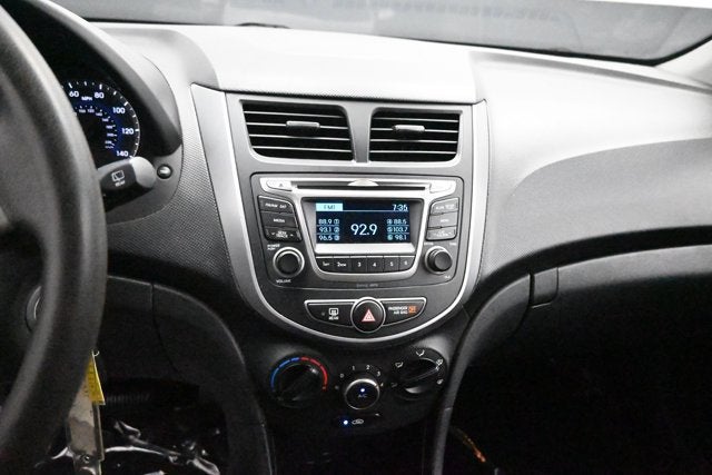 2016 Hyundai Accent SE