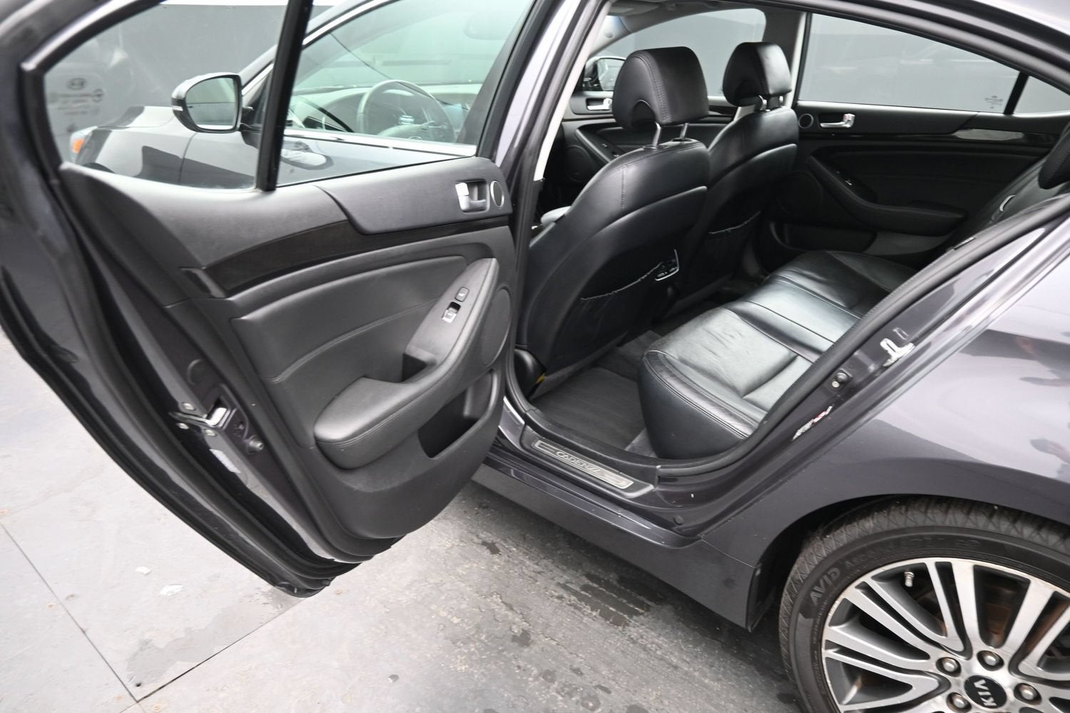 2014 Kia Cadenza Premium