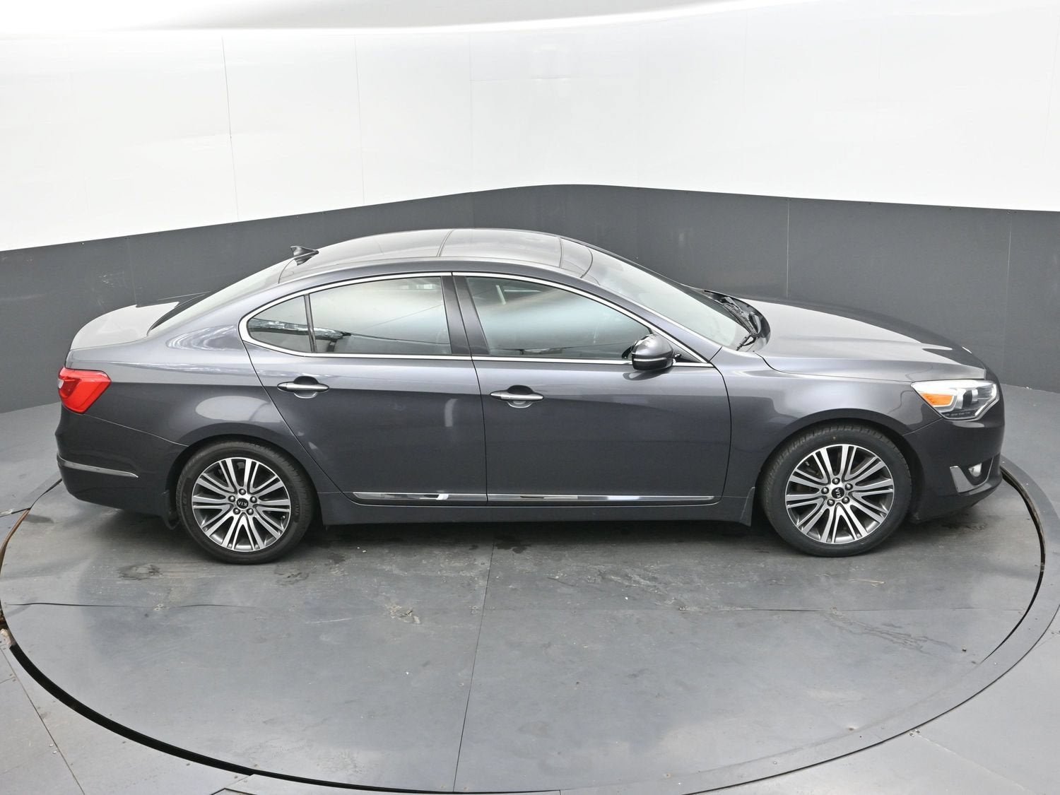 2014 Kia Cadenza Premium