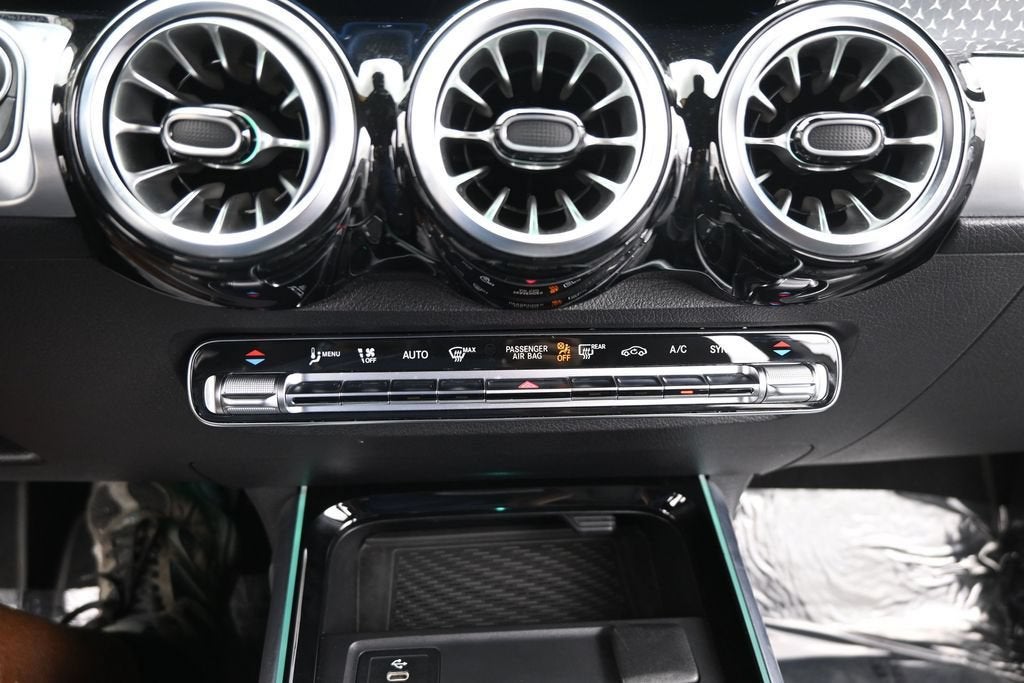 2025 Mercedes-Benz GLB GLB 250